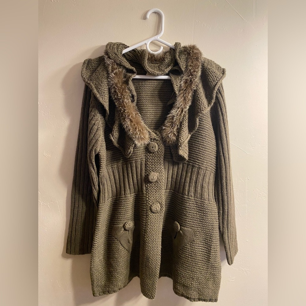 Cozy Cardigan with Faux Fur Collar by Avalin, Size L, 90’s Y2K Vibes